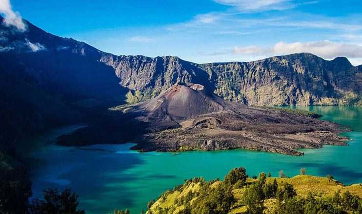 Wisata Alam Paling Epic untuk Pecandu Petualang