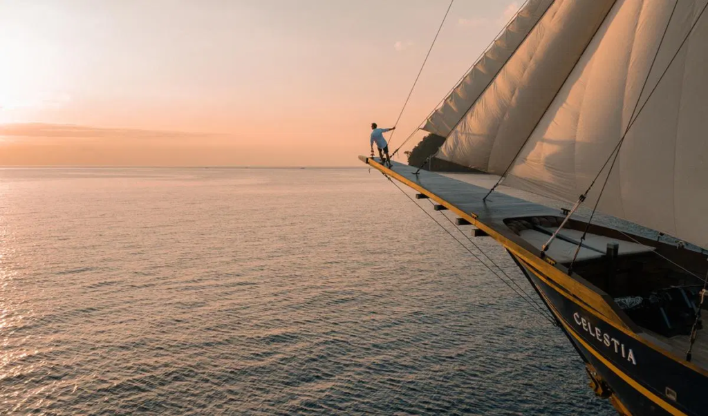 Kapal Phinisi Luxury Island Hopping Flores Indonesia 2025: Pengalaman Mewah & Risiko Tersembunyi yang Wajib Kamu Tahu