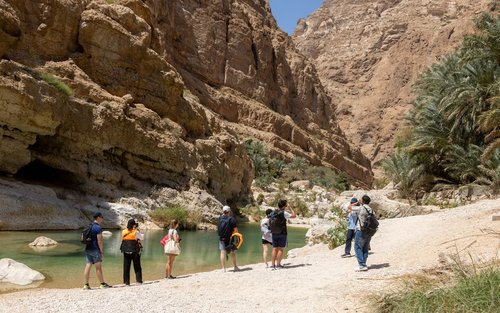Oman Desert Wadi Camps Petualangan Unik 2026